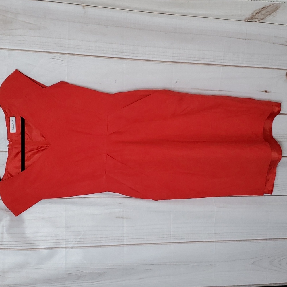 Calvin Klein Red Pocket Dress Size 2 Form Fitting/Spring/Summer/V-Neck